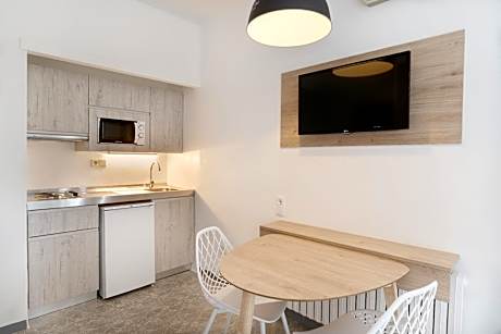 Premium Studio with Solarium