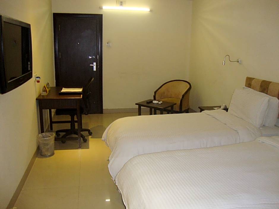 Lords Eco Inn - Dahej