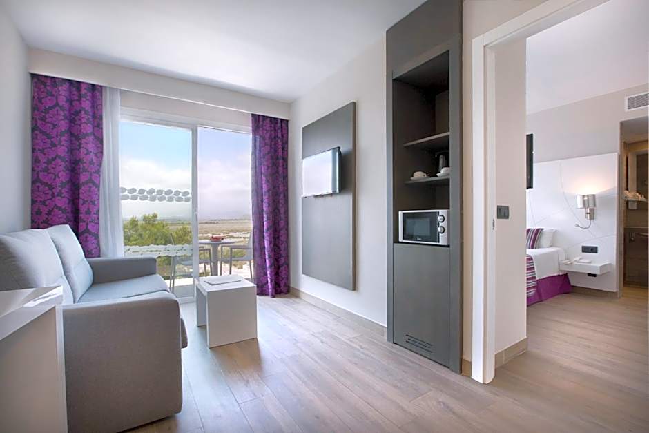 Mar Hotels Playa de Muro Suites