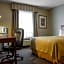 Quality Hotel & Suites Woodstock