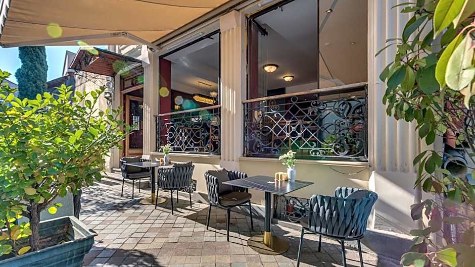 Mukhrantubani Boutique Hotel