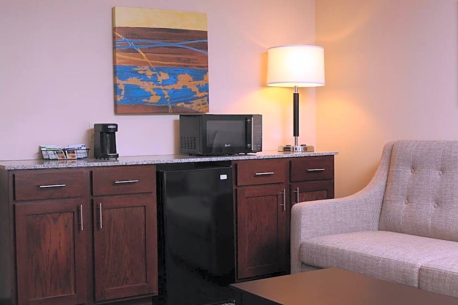 Holiday Inn Express & Suites Omaha South Ralston Arena By IHG