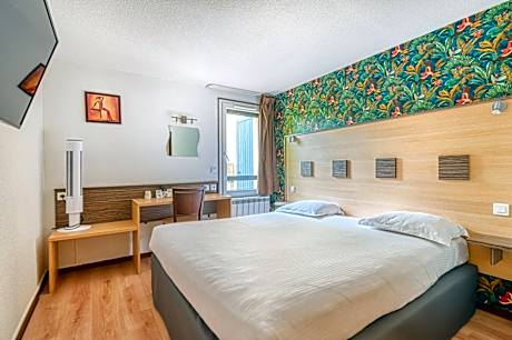 Atoll Hotel Logis Angers, Beaucouzé