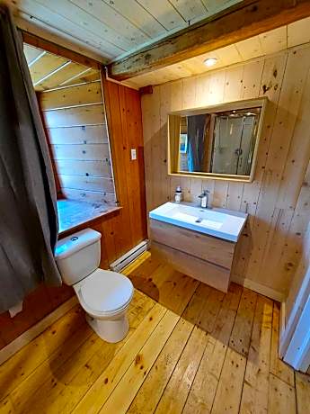 Deluxe Queen Room with Two Queen Beds