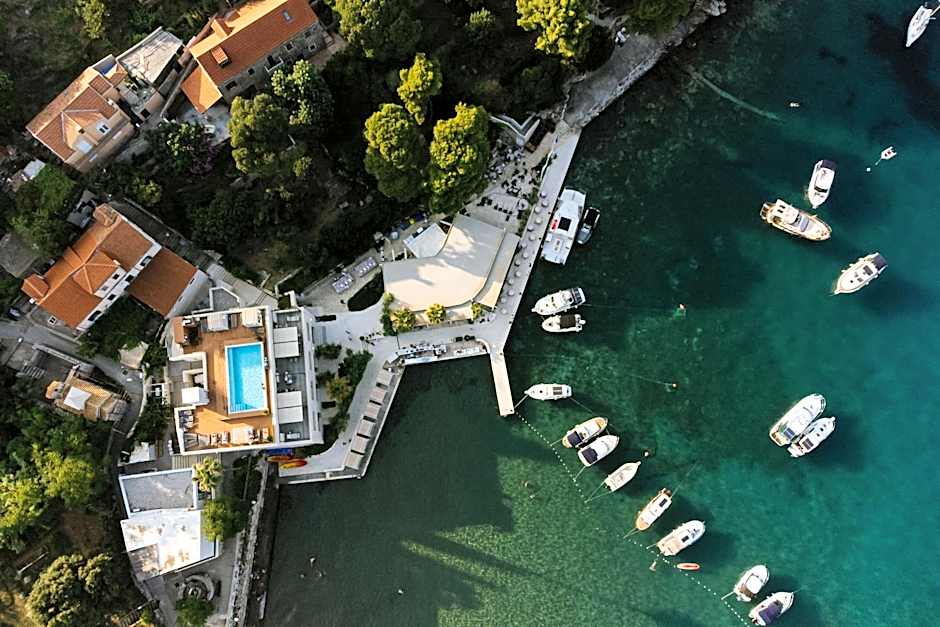 Kalamota Beach House