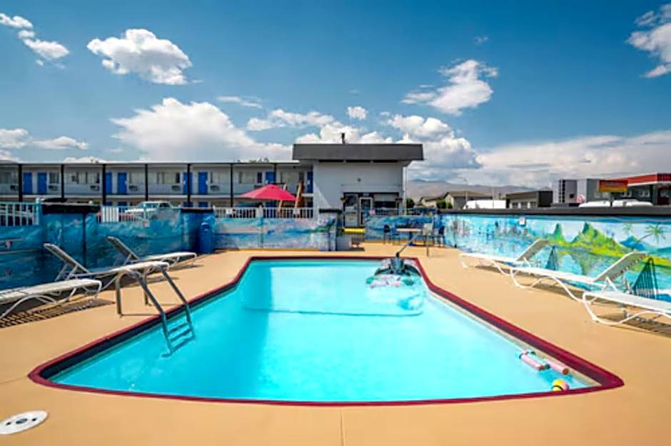 Holiday Lodge Wenatchee