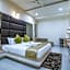 Hotel Wisteria blue
