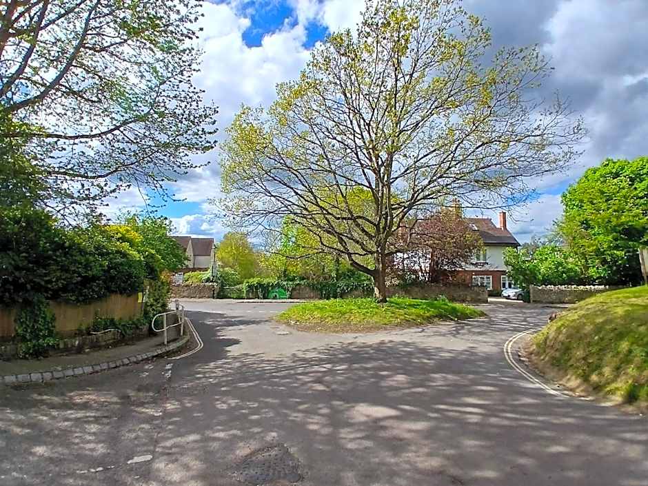 Tree Hotel at Iffley