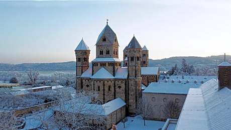 Gastflügel der Abtei Maria Laach