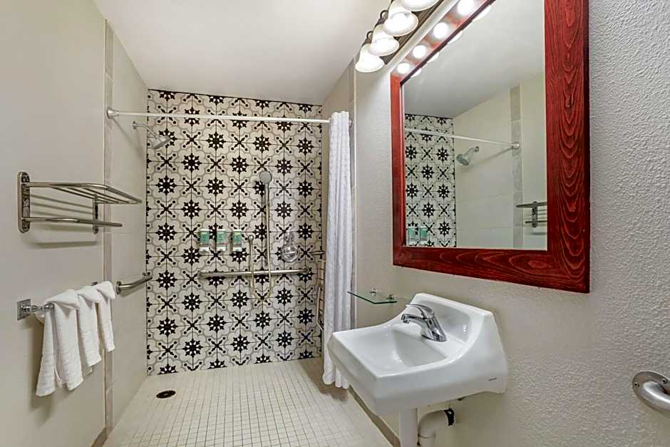 Best Western Dry Creek Inn