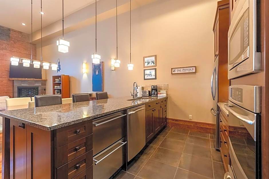 Luxurious 901 Condos by Fernie Central Reservations