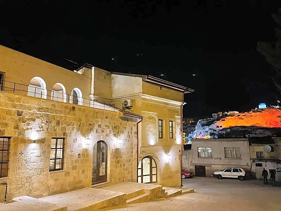 EVANTHIA CAVE SUITES
