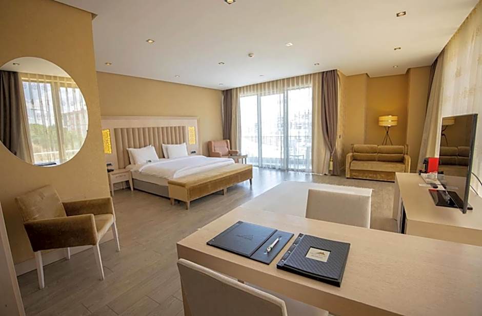 Hilly Hotel