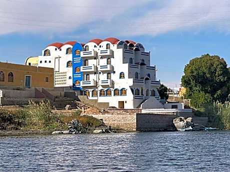 ACHERTOD Nubian House