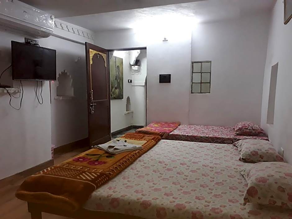 Jag Niwas Guest House