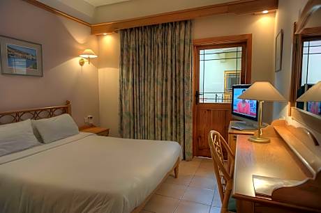 Inland View Single Room