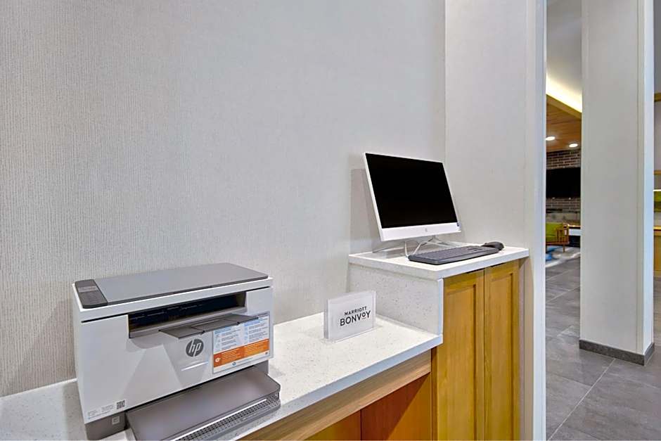 Fairfield by Marriott Inn & Suites Cincinnati North West Chester