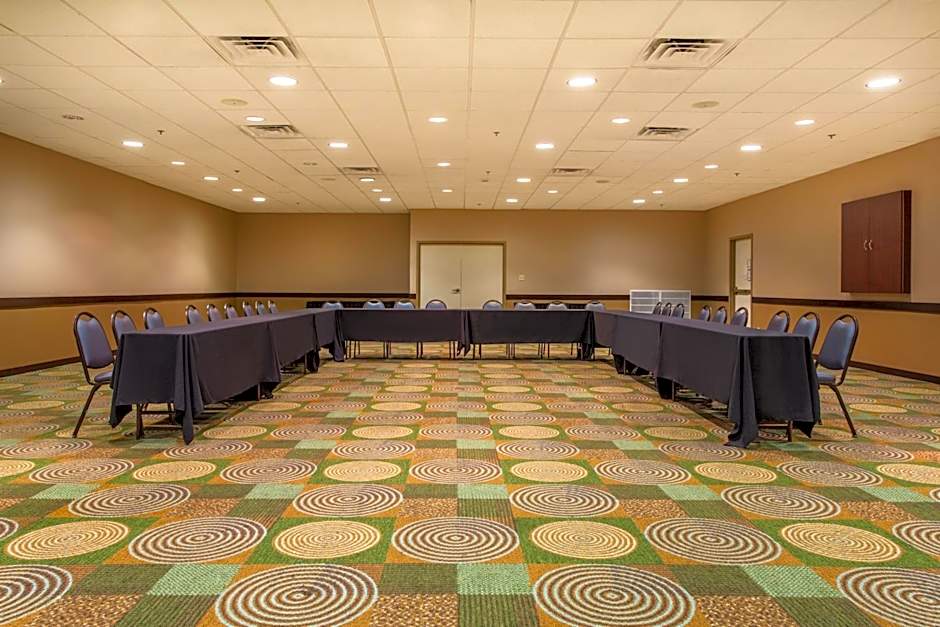 Holiday Inn Bloomington By IHG