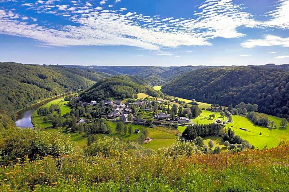 Hillview Hotel Grandvoir