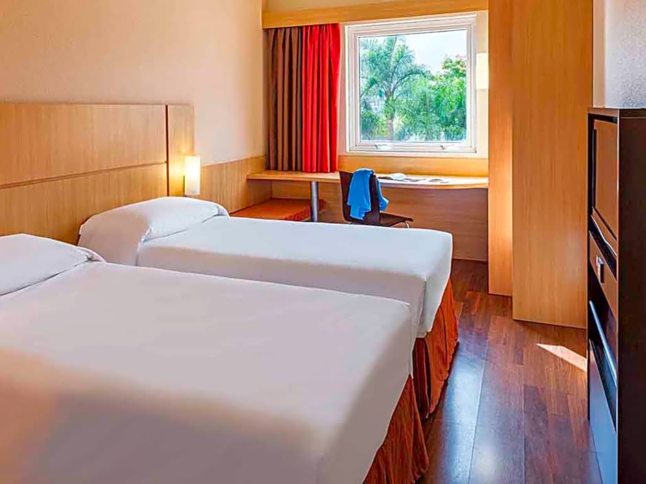 Mercure Yantai Golden Beach