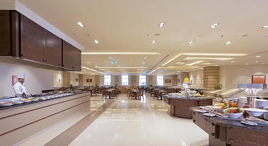 TOLIP Golden Plaza Hotel