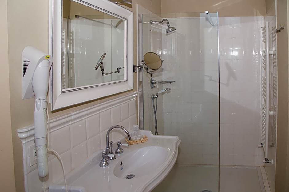 Royal Victoria Hotel