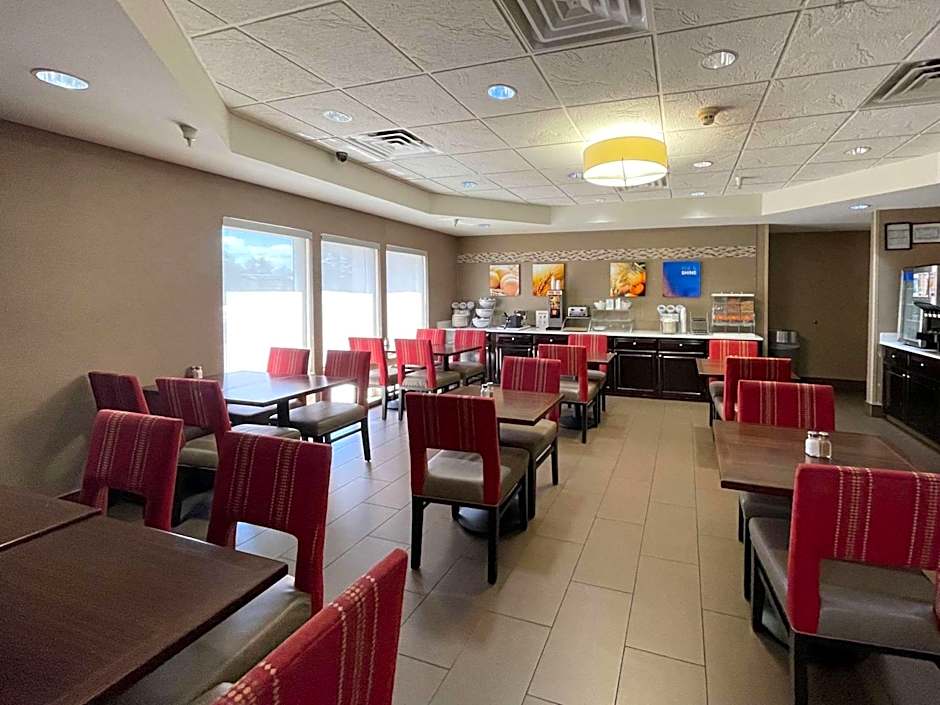 Comfort Suites