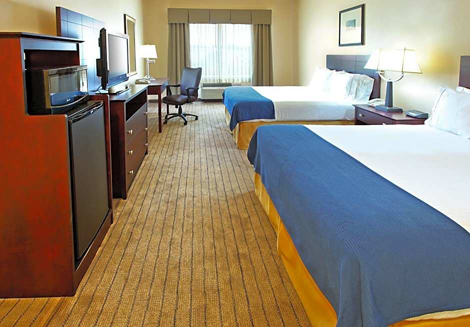 Holiday Inn Express Hotel & Suites Marshall By IHG