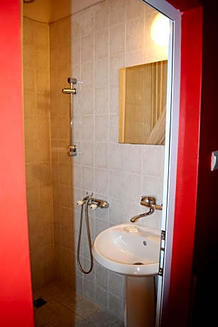 Triple Room with Bathroom