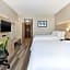 Holiday Inn Express & Suites - Grand Rapids Airport - South by IHG