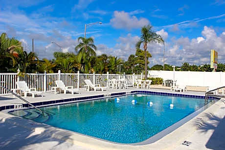 Sunshine Inn & Suites Venice, Florida