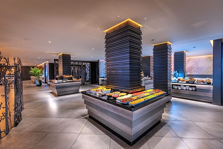 Hotel Faro, a Lopesan Collection Hotel