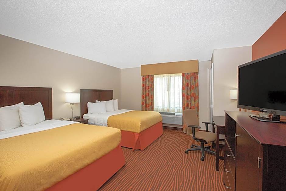 AmericInn by Wyndham Muscatine