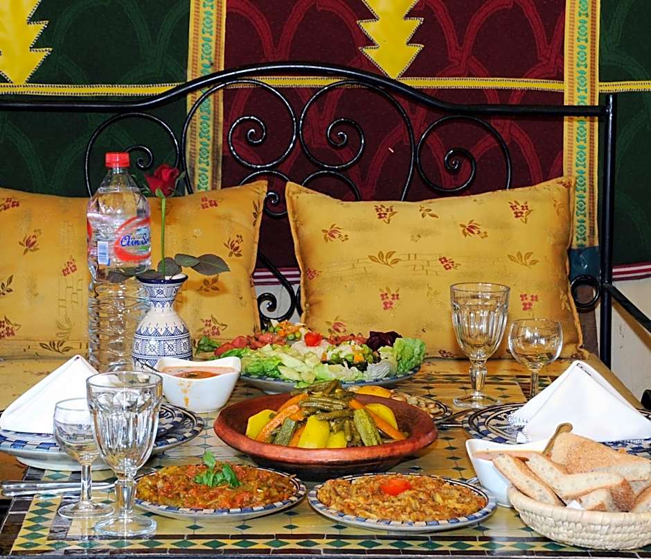 Riad Fes Baraka Piscine & SPA