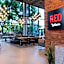 Radisson RED Hotel, Johannesburg Rosebank