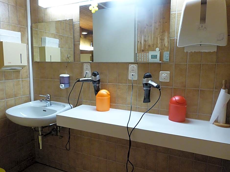 Hotel Sportcenter Fünf Dörfer AG