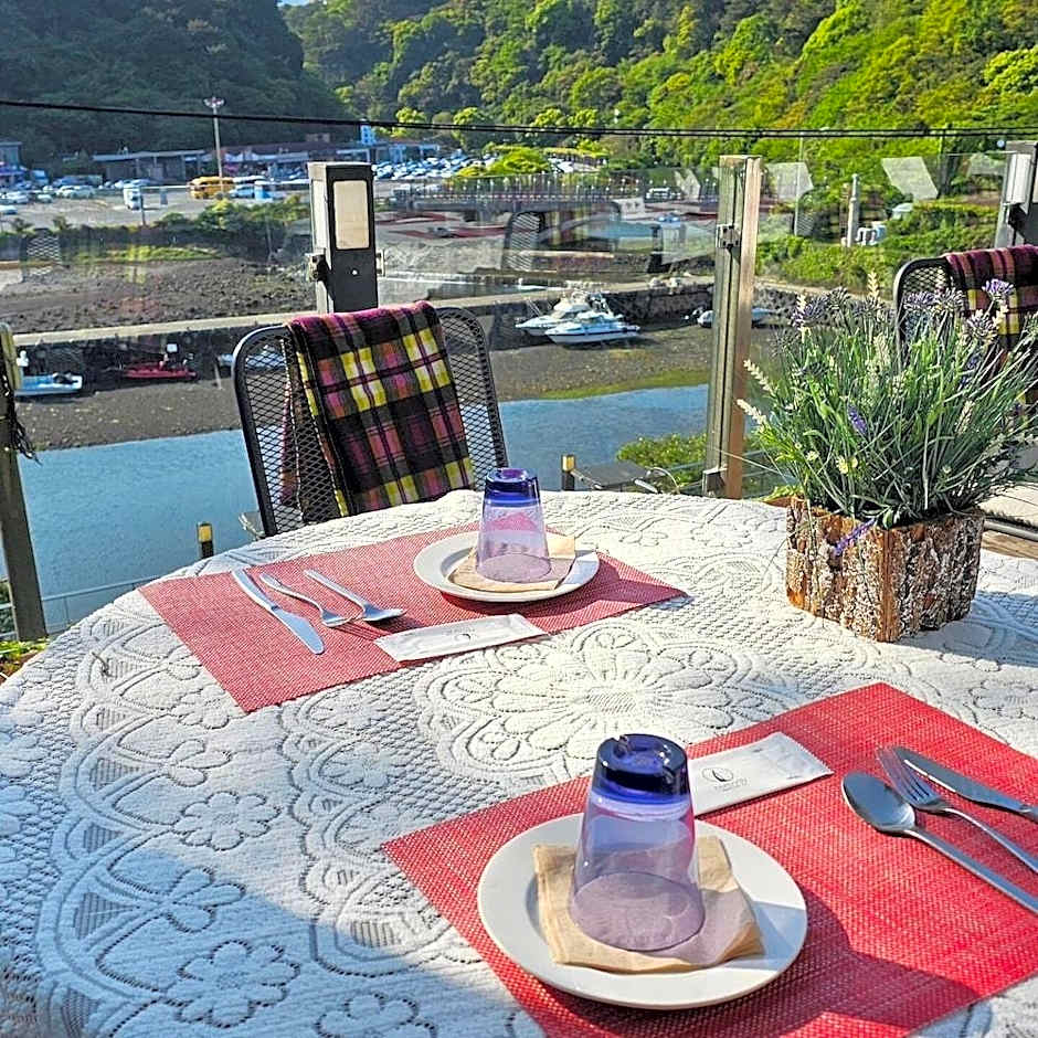 Chun Ji yeon Crystal Hotel