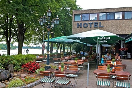 Hotel Rheinterrasse Benrath