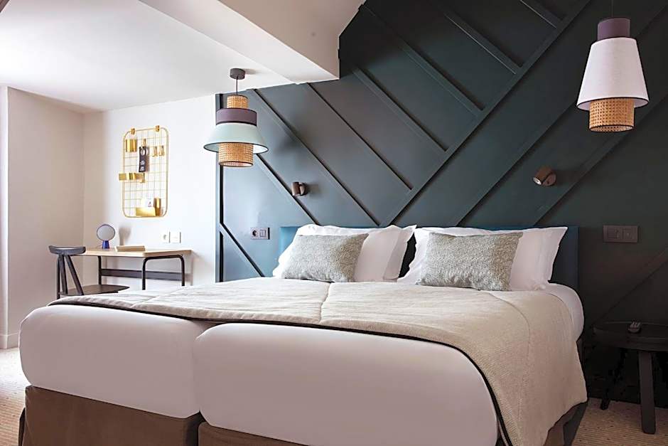 Photo 1 of 50 of Hotel Bastille Speria