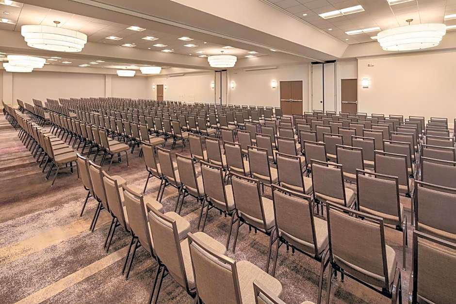 Crowne Plaza Dallas Market Ctr - Love Field By IHG