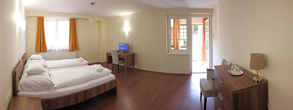 M1 Szekér Csárda Hotel és Étterem