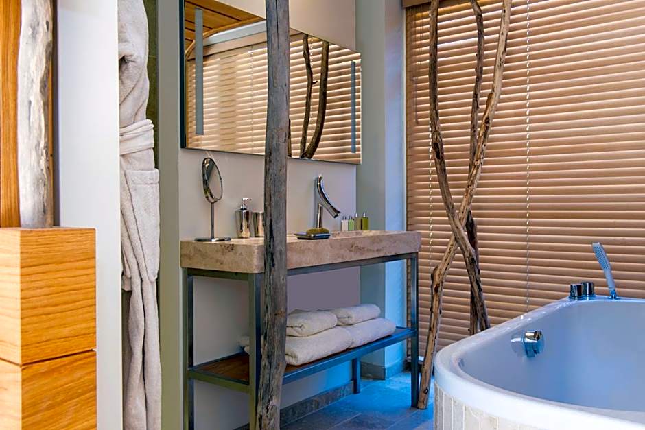 Château De Massillan