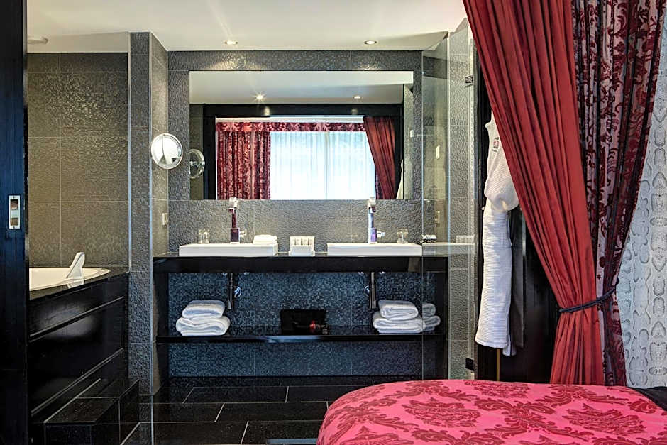 The Pavilions Amsterdam, The Toren