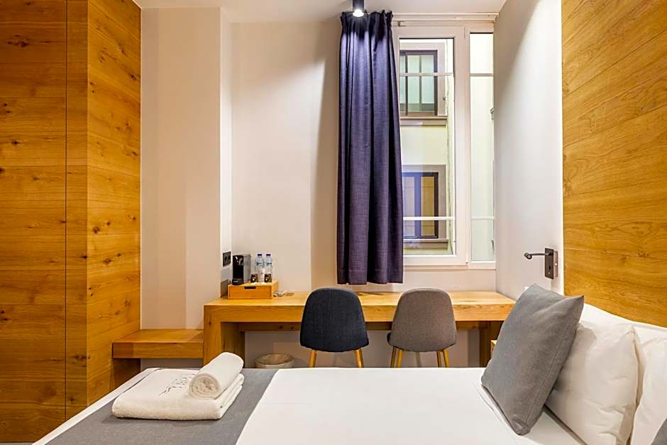 NALU Valencia Boutique Rooms