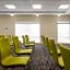 Holiday Inn Express & Suites - Ukiah By IHG
