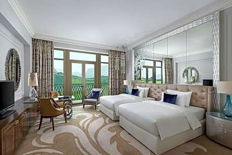 Deluxe King or Queen Room with Balcony