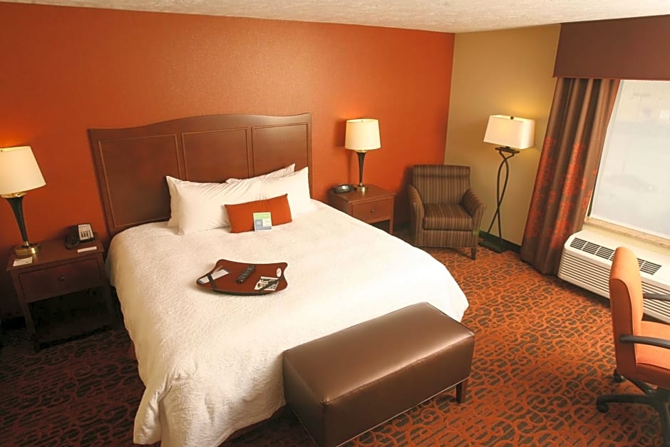 Hampton Inn By Hilton & Suites Fargo