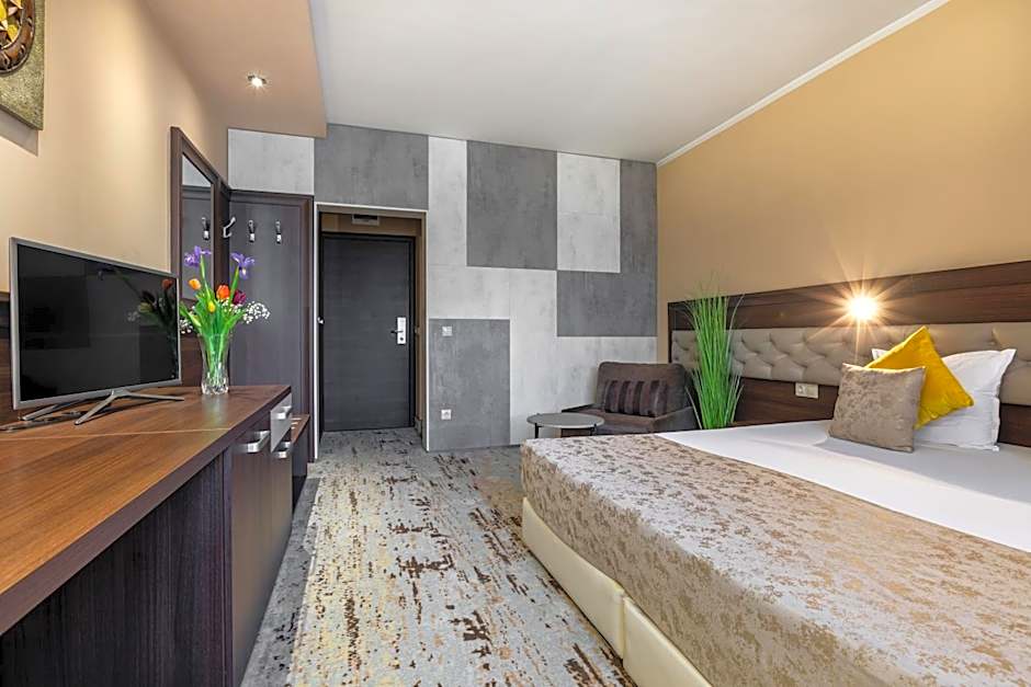 Business Hotel Plovdiv - Central Location