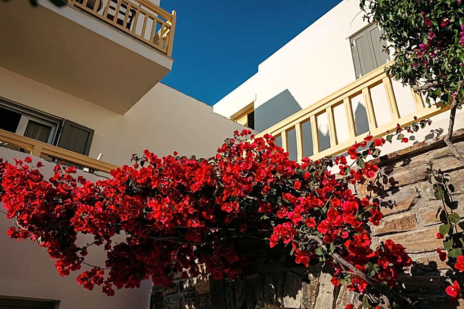 Proteas Hotel & Suites
