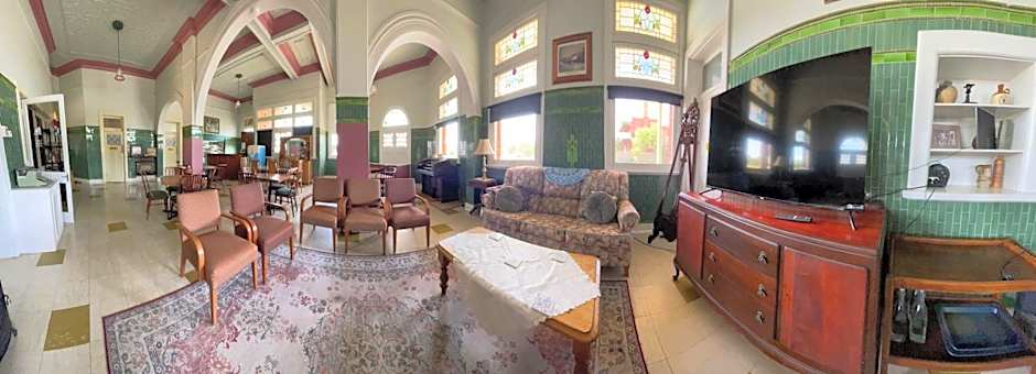 HISTORIC STAR LODGE and STATION MASTERS HOUSE NARRANDERA